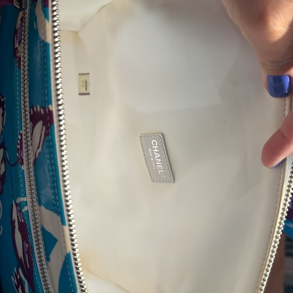 CHANEL TOTE AND COSMETIC BAG - Picture 10 of 11